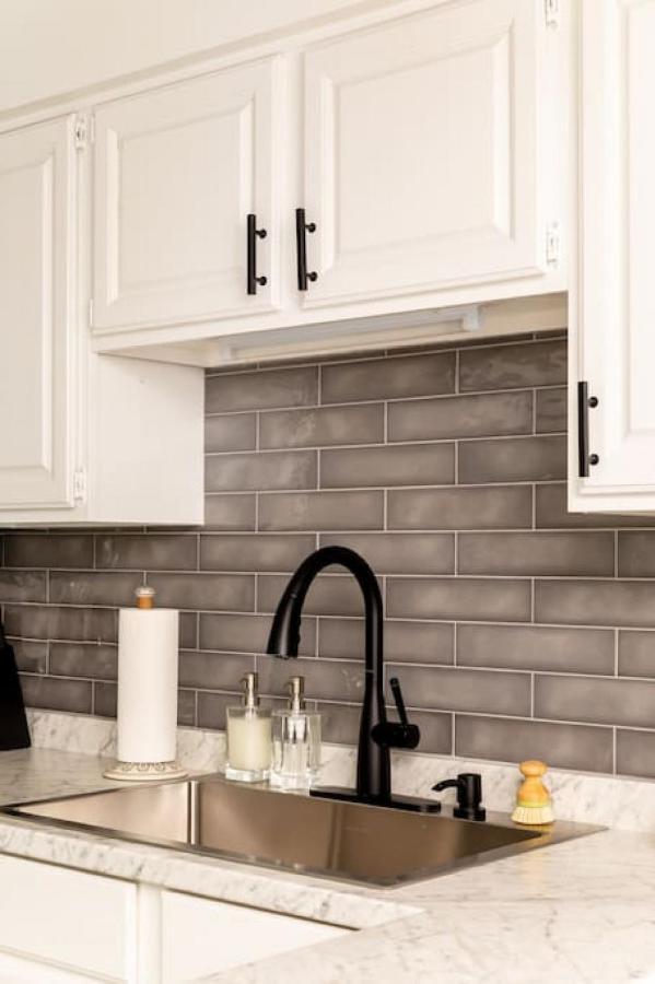 Stylish Downtown Nashville 3 Beds, 1 Bedroom With Private Patio, Parking المظهر الخارجي الصورة