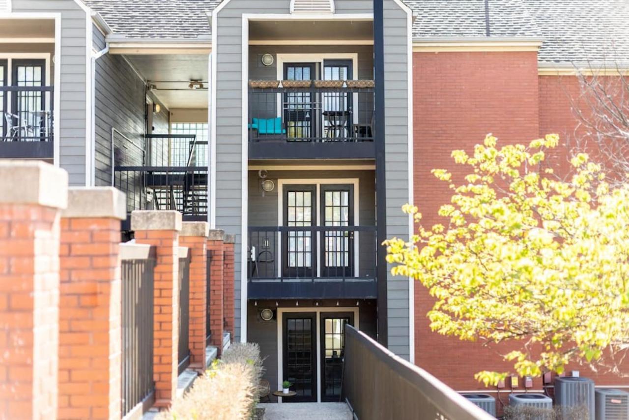Stylish Downtown Nashville 3 Beds, 1 Bedroom With Private Patio, Parking المظهر الخارجي الصورة