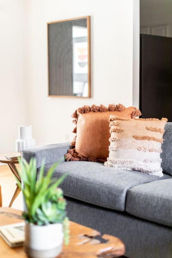 Stylish Downtown Nashville 3 Beds, 1 Bedroom With Private Patio, Parking المظهر الخارجي الصورة