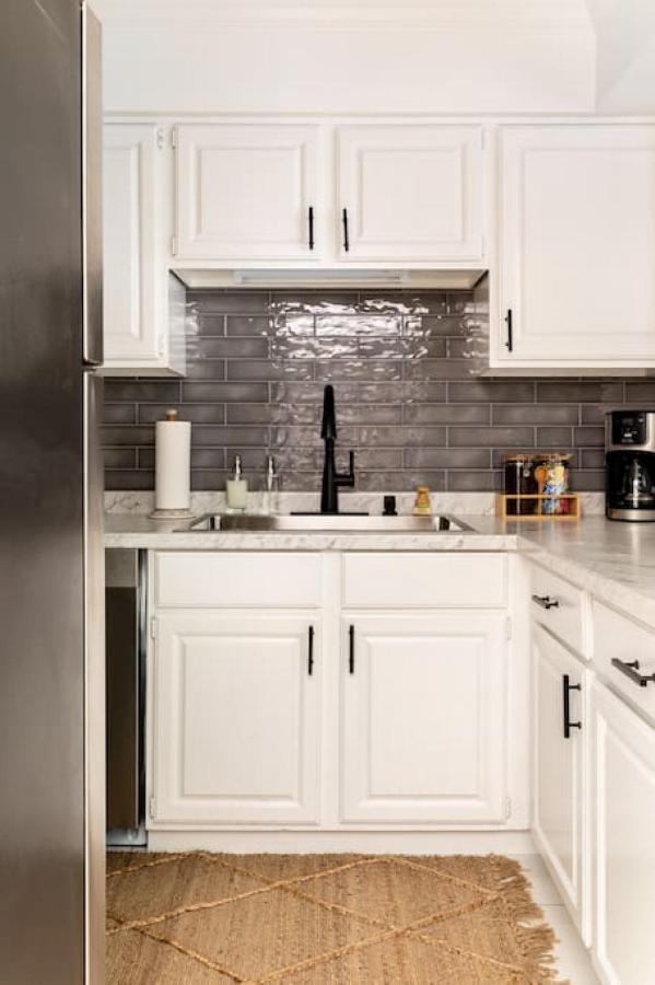 Stylish Downtown Nashville 3 Beds, 1 Bedroom With Private Patio, Parking المظهر الخارجي الصورة